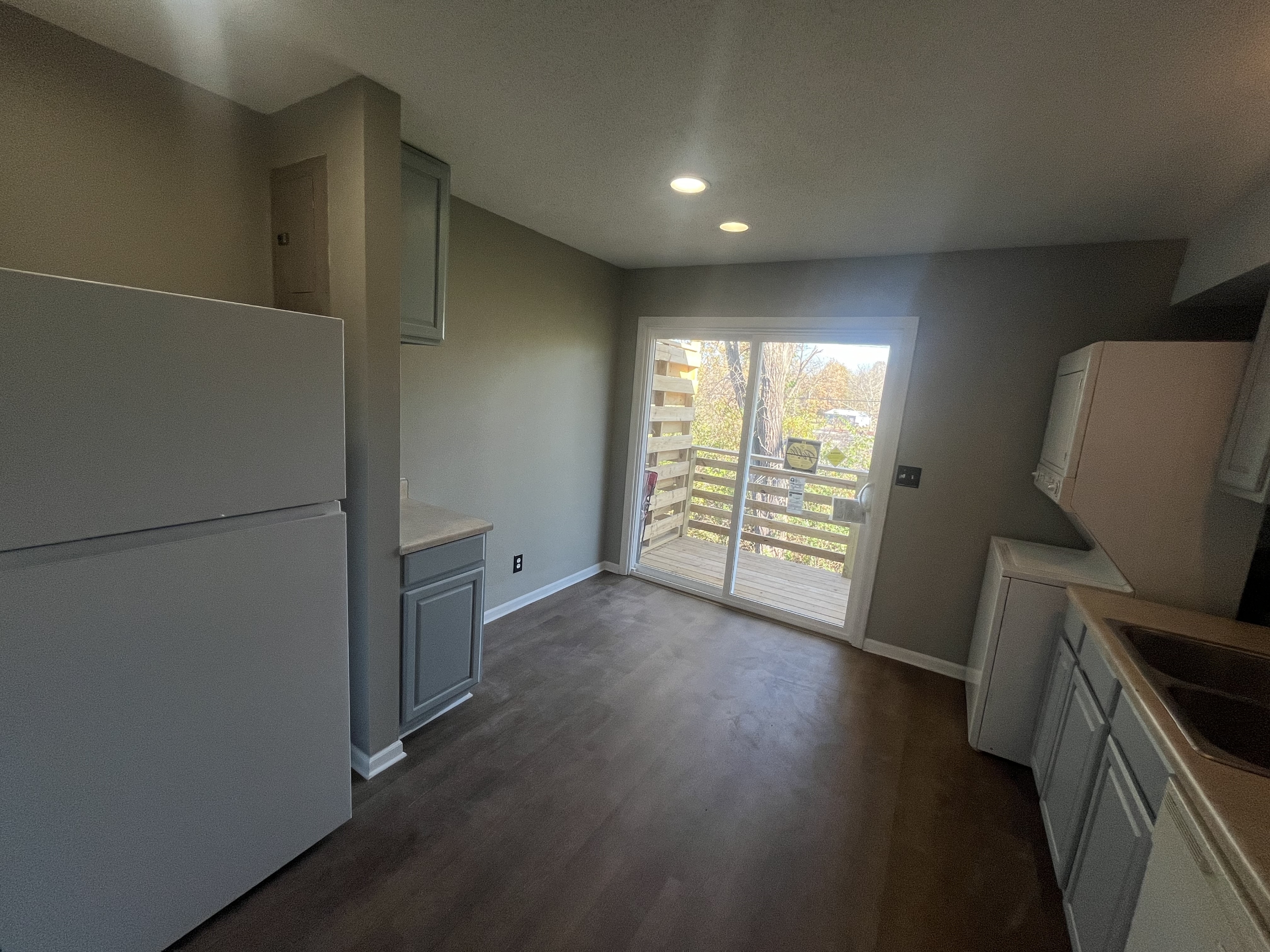 206 North Grant Avenue - D