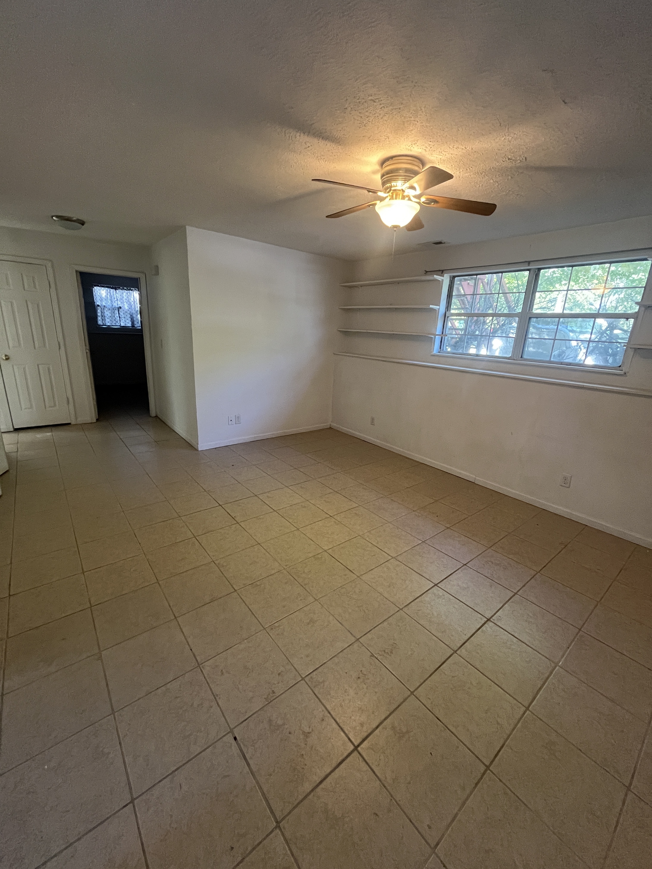 409 North Main Street - 2 - Lower