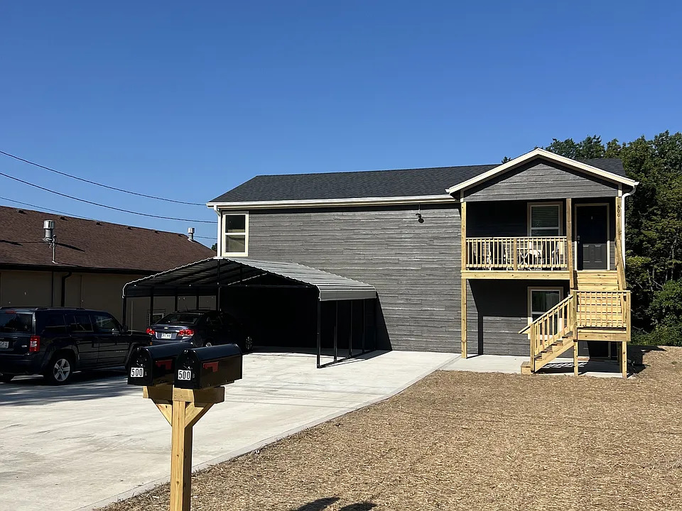 500 North Water Street - B